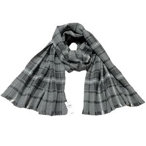 NWT ~ GAP Cozy Scarf in Grey Plaid ~ 20.5” x 72” Black, Grey & White